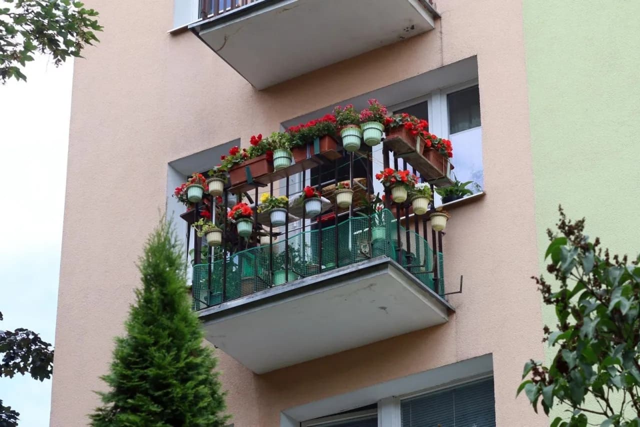 Jak zrobić balkon w istniejącym budynku - uniknij kosztownych błędów Jak zrobić balkon w istniejącym budynku - uniknij kosztownych błędów