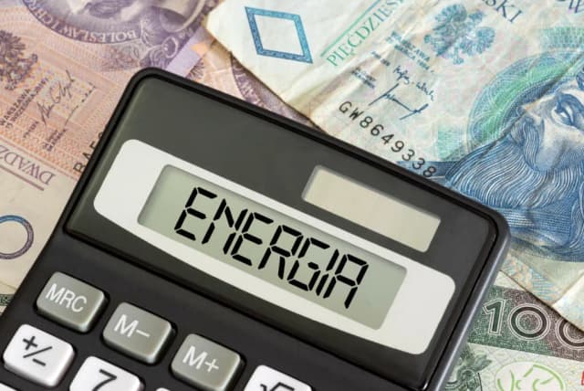 Emisyjność budynków do kiedy? Spóźnienie może kosztować cię więcej Emisyjność budynków do kiedy? Spóźnienie może kosztować cię więcej