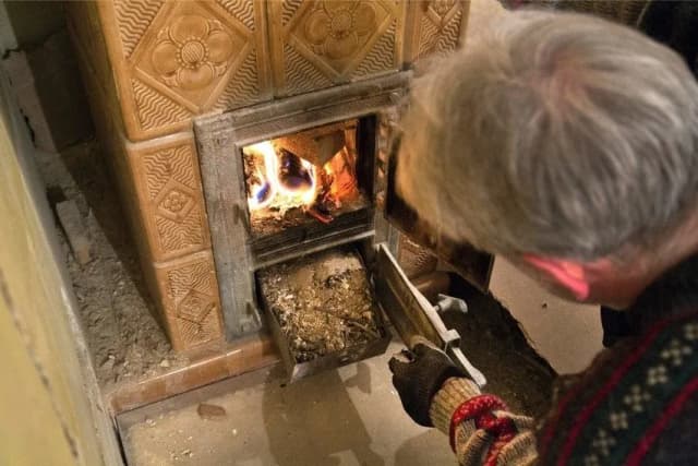 Czy spółdzielnie mieszkaniowe dostaną dodatek węglowy? Sprawdź, kto może otrzymać wsparcie Czy spółdzielnie mieszkaniowe dostaną dodatek węglowy? Sprawdź, kto może otrzymać wsparcie